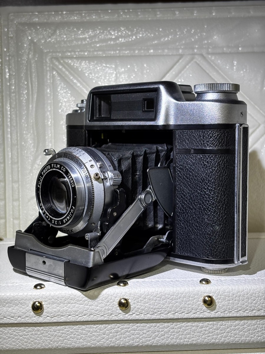 フィルムカメラ SUPER FUJICA 6 Super Fujica-6 (1955) - mike eckman dot com