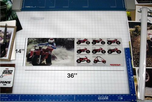 1983 Honda ATC Line Up Flyer Poster Banner Ad OEM Brochure Especificaciones - Imagen 2 de 4