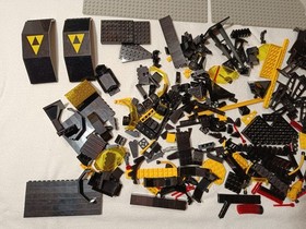 Lego 6987 Message Intercept Base Space Blacktron Astronaut Base