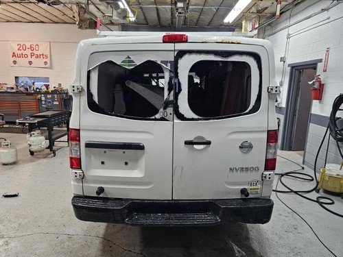 A/c Air Compressor NISSAN NV 2500 12 13 14 15 16 17 18 19 20 - Picture 4 of 6