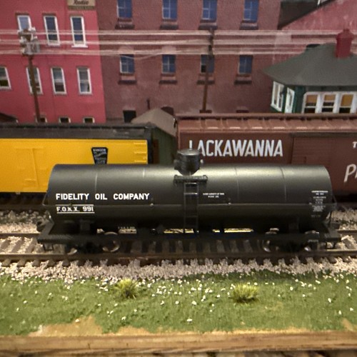 Atlas 1036-2 HO Scale FOKX/Fidelity Oil Company 11k Gallon Tank Car #991 | Zustand: New