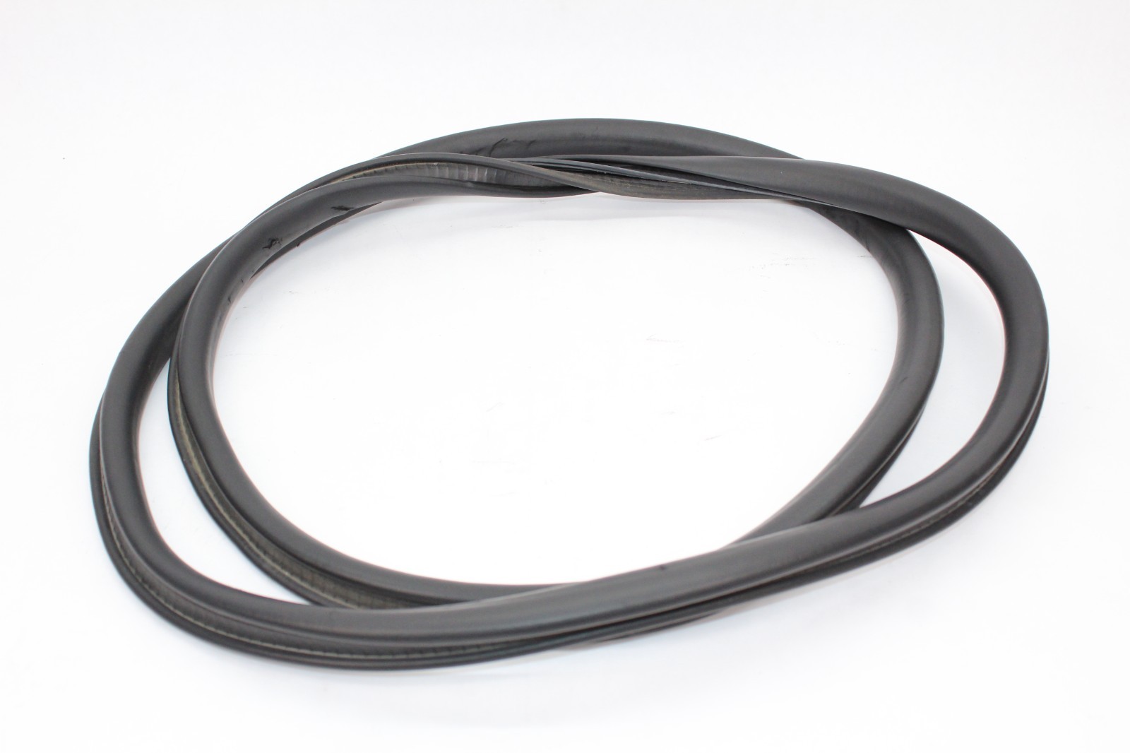 2003-2010 Bentley Continental GT Rear Door Lid Tailgate Trunk Weatherstrip Seal
