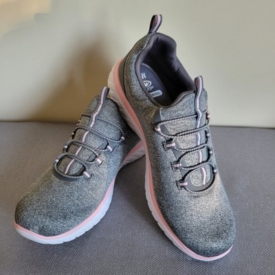 EUC Athletic Works WWAW41CA007L Women's 10W Bungee Slip On Walking Sneaker