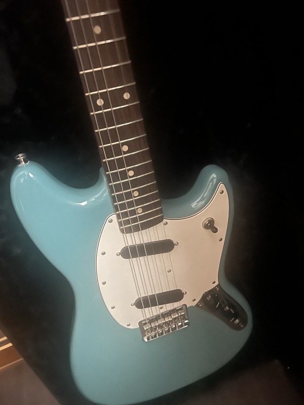 Fender Mustang Blue Solid Body Electric Guitar 6-String Right-Handed