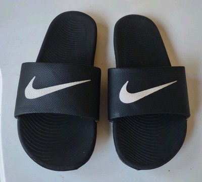 Nike Kawa Black Slide 7Y Sandals 832646-010  Swoosh