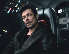 BENICIO DEL TORO signed autograph 20x25cm STAR WARS in person autograph ACOA