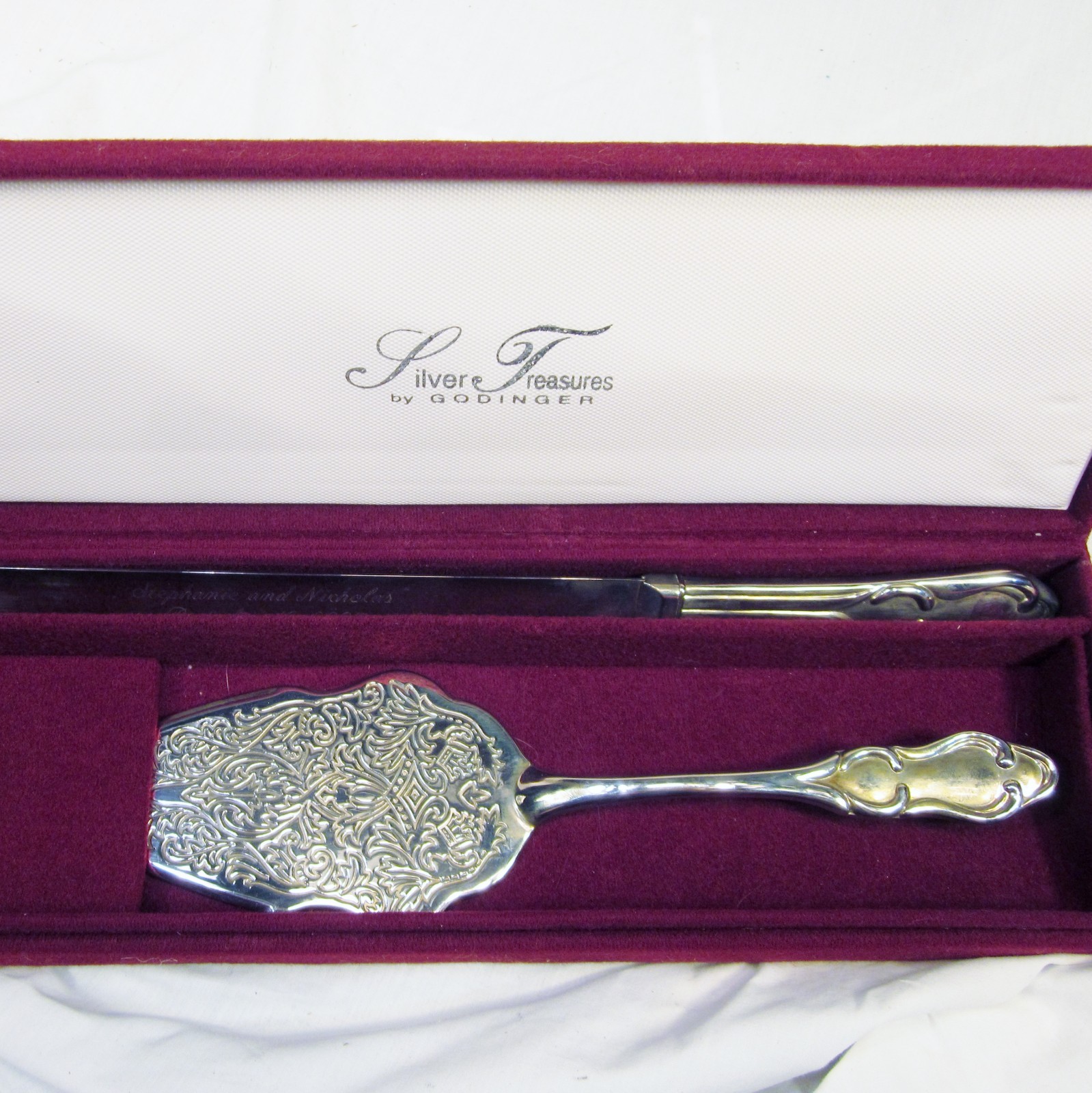 Silver Treasures by Godinger Gift Box Set Knife Cake Server Engraved