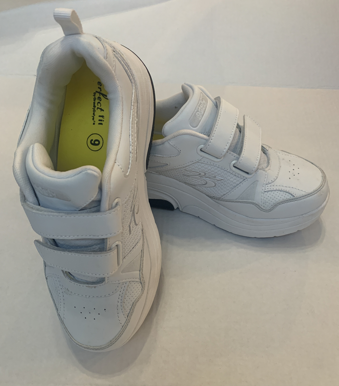 Gravity Defyer Women's GDEFY Mighty Walk Plantar Fasciitis Pain Shoes