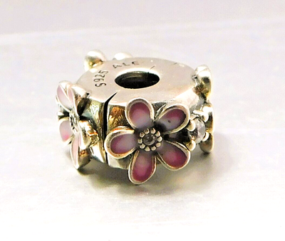 PANDORA Pink Pave‘ Daisy Flower Pandora Pink Pavé Daisy Flower Charm – Fifth Avenue Jewellers
