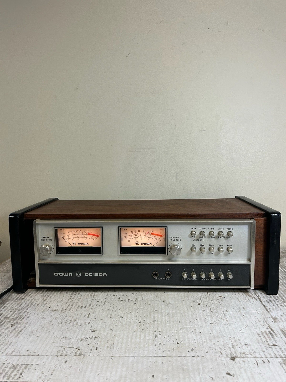 Crown OC-150A Output Control Console with Wood Case - Tested Mint Condition