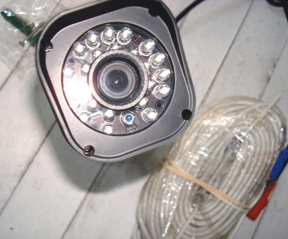 Sannce Bullet Security Camera - C11BW Security Camera + 60' BNC Cable - Image 3 of 4
