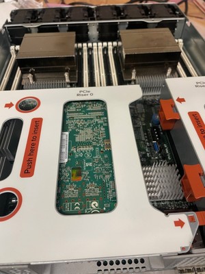 83-0052-01 PURESTORAGE FLASHARRAY M70 (NO RAM) unused. Pure Storage 83-0052-01