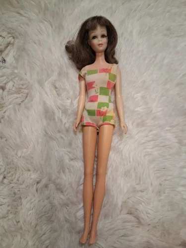 Vintage Francie doll, by Mattel  1966 Barbie's MODern cousin