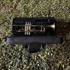 Brass Trumpet Gold Lacquered Finish 3 Piston Valves Water Key with Case