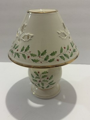 Lenox Holiday Tealight Candle Lamp Holly Berry Porcelain Gold Trim w/ Shade
