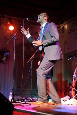Bryn CHRISTOPHER Bryn Christopher performing on stage Music Old Photo 3