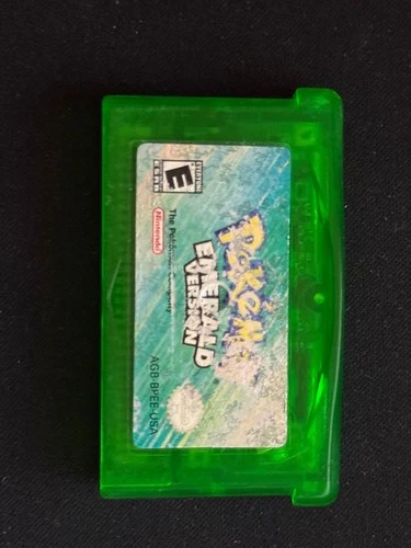 Pokemon Emerald - Nintendo Game Boy Advance