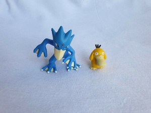 golduck figure