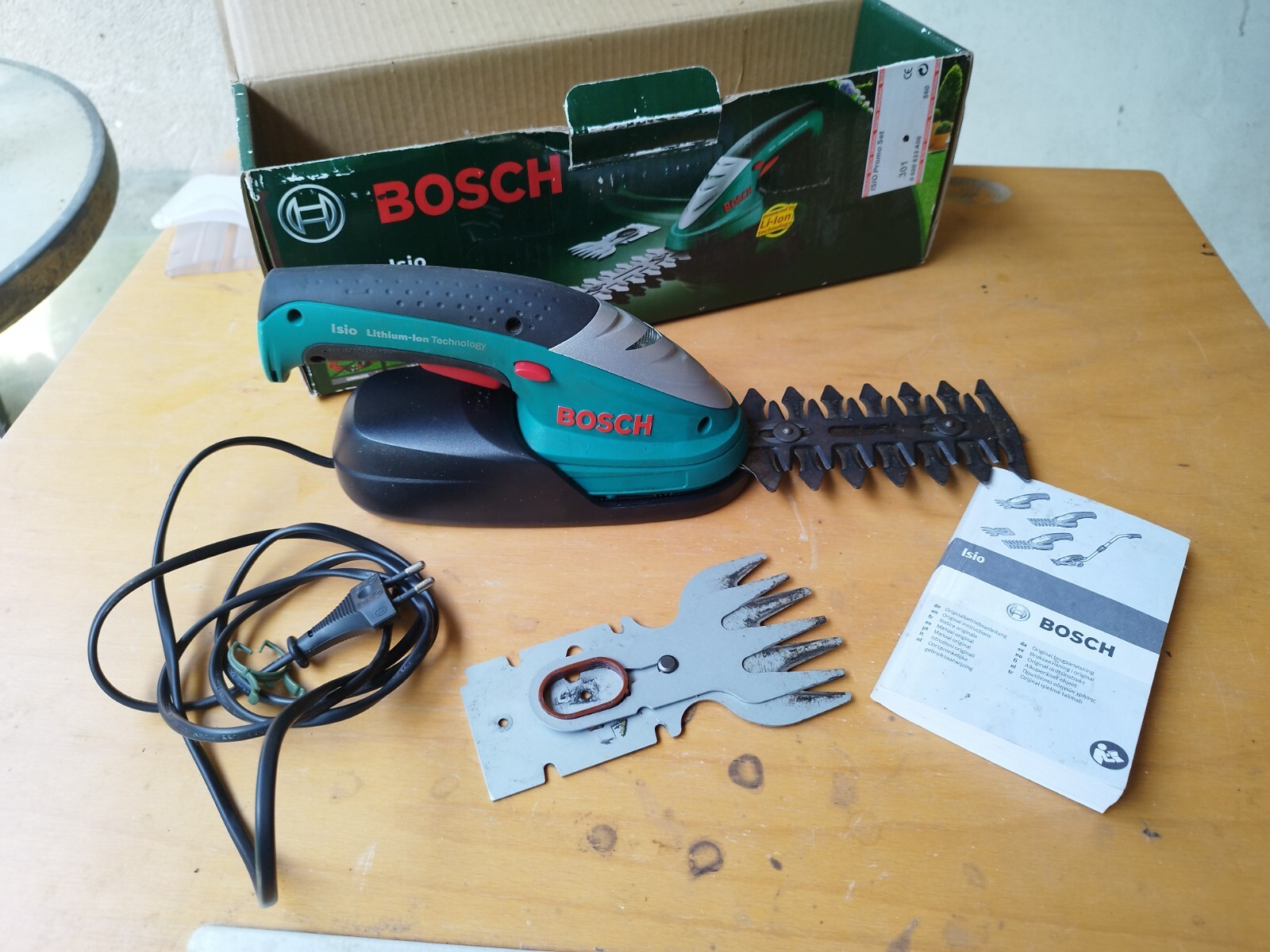 Bosch Akku Gras Strauchscheren Set mit Schwert 3.6 V Gartenschere eBay
