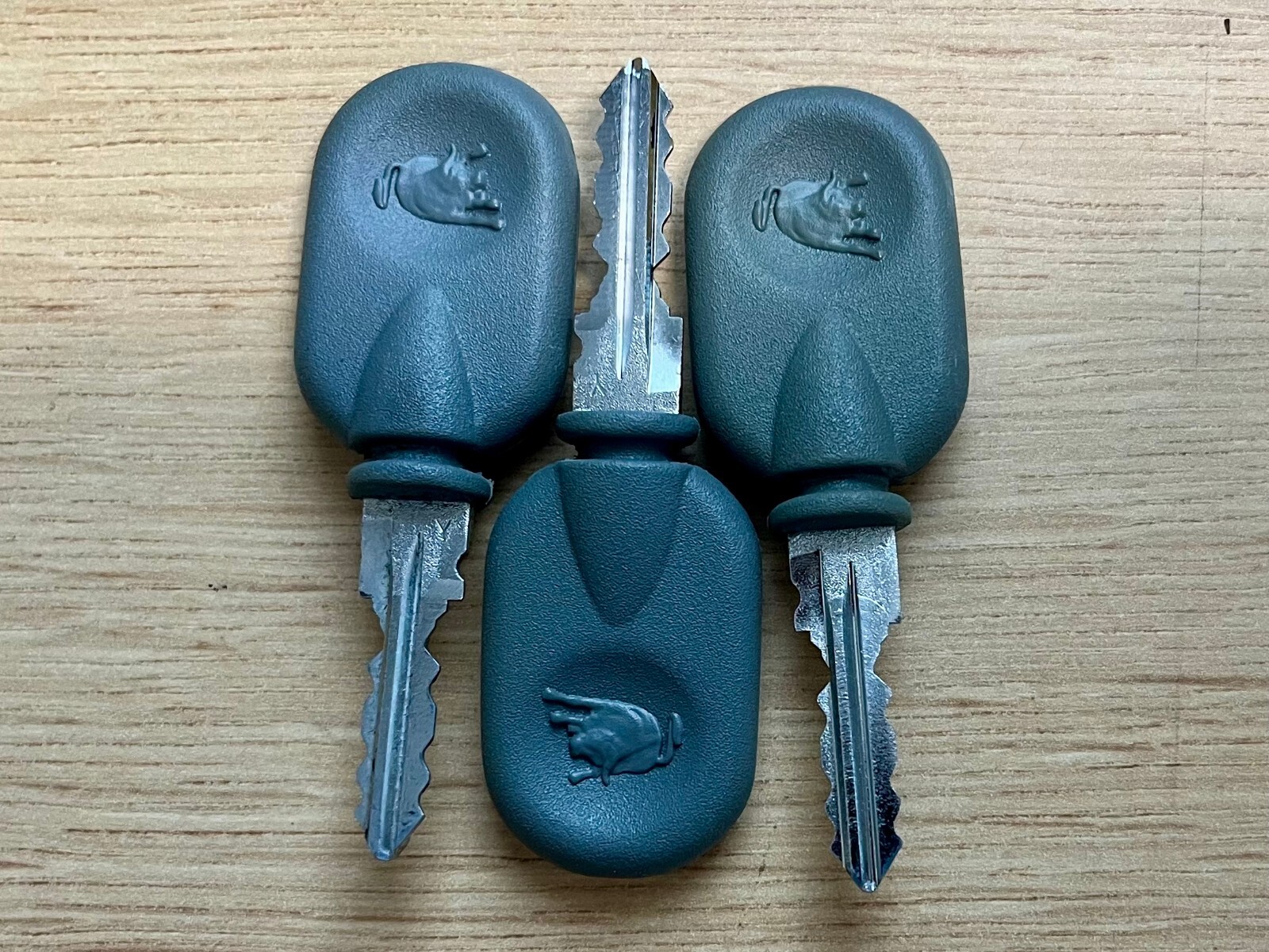 Lamborghini DIABLO MURCI OEM KEY 410860163 ON/OFF Passenger REAL NO REPRODUCTION