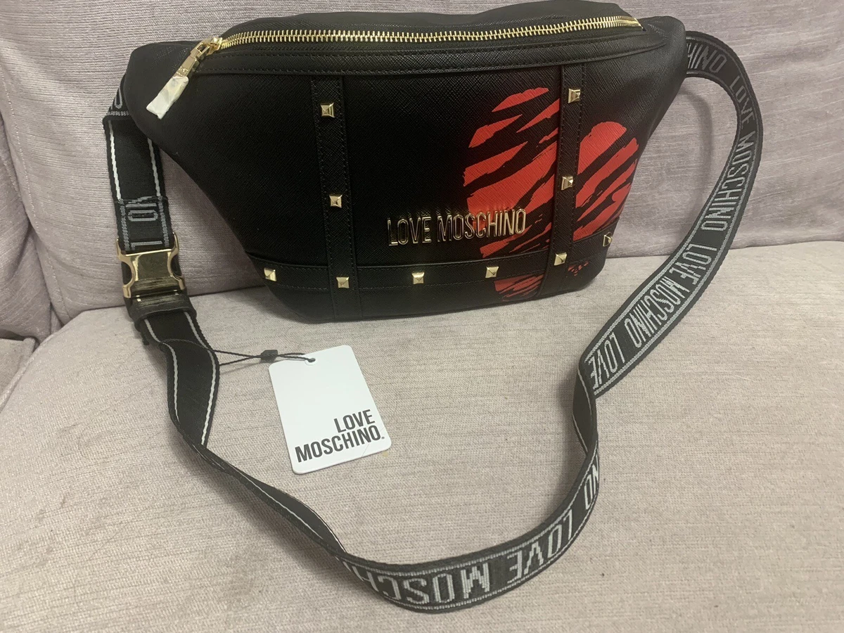 Belt bag deals love moschino
