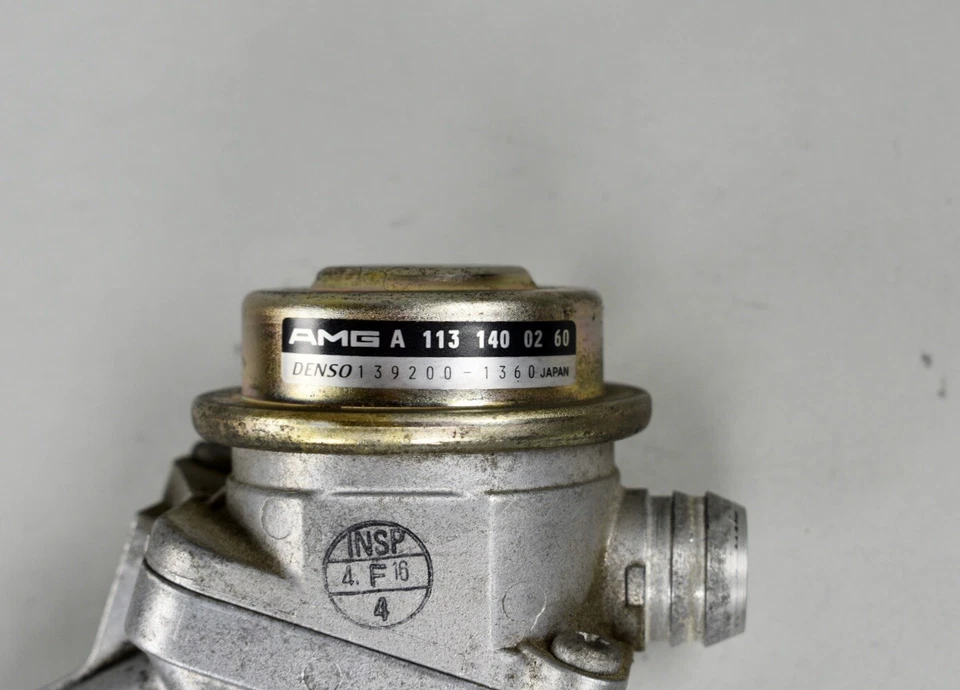 03-08 Válvula de retención bomba de aire smog pasajero derecho mercedes w220 s55 e55 amg egr Foto 2 de 4