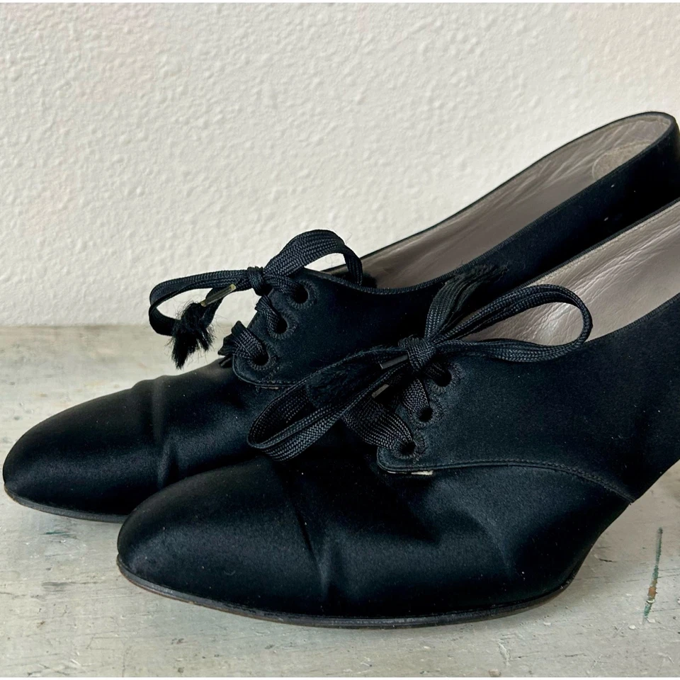 Antique McBrydes Detroit satin silk heels lace up 1920s flapper Vintage RARE 6 - Image 4 of 4