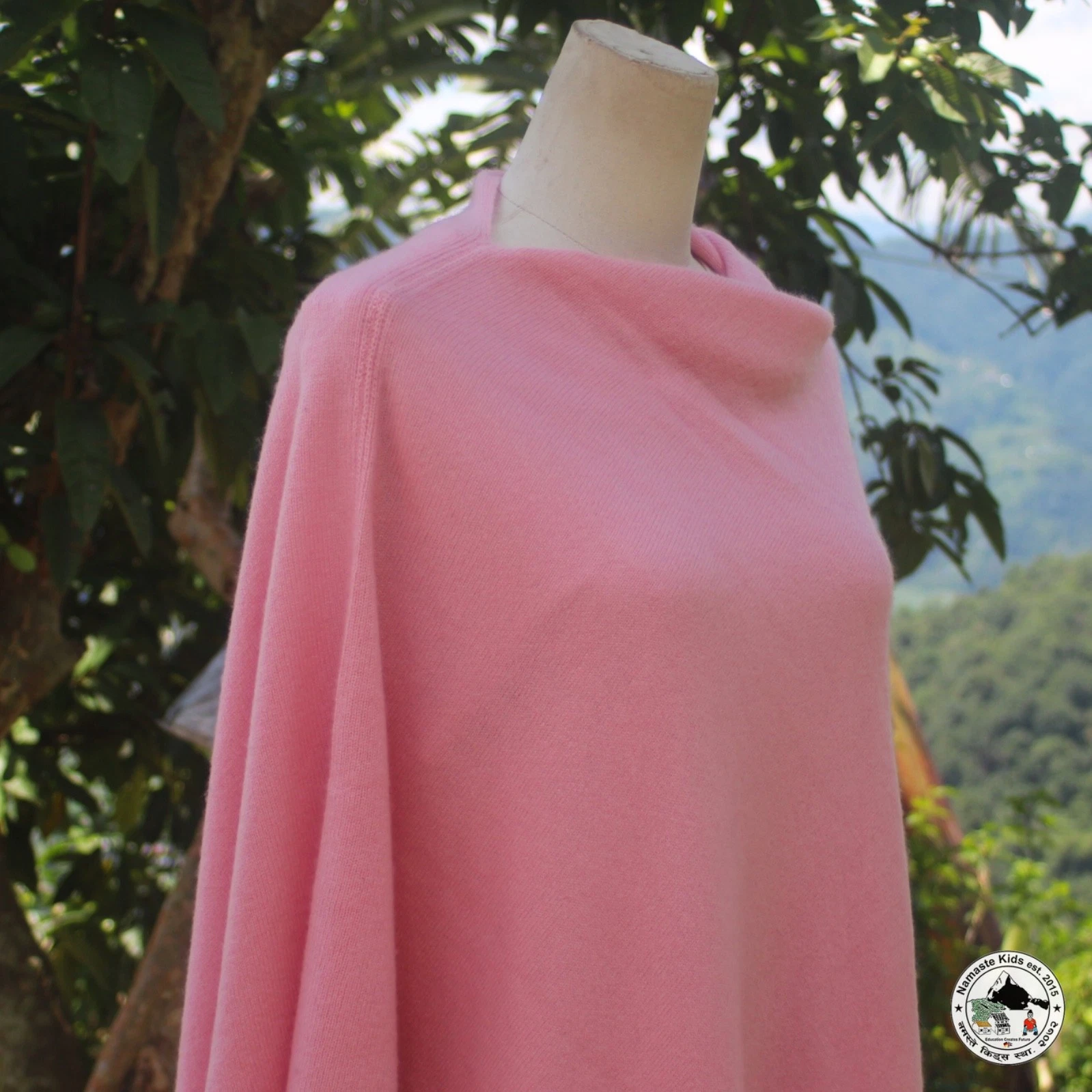 Cashmere Poncho "Ghahana (घहना)" - Handmade In Nepal, Cardigan, Pink