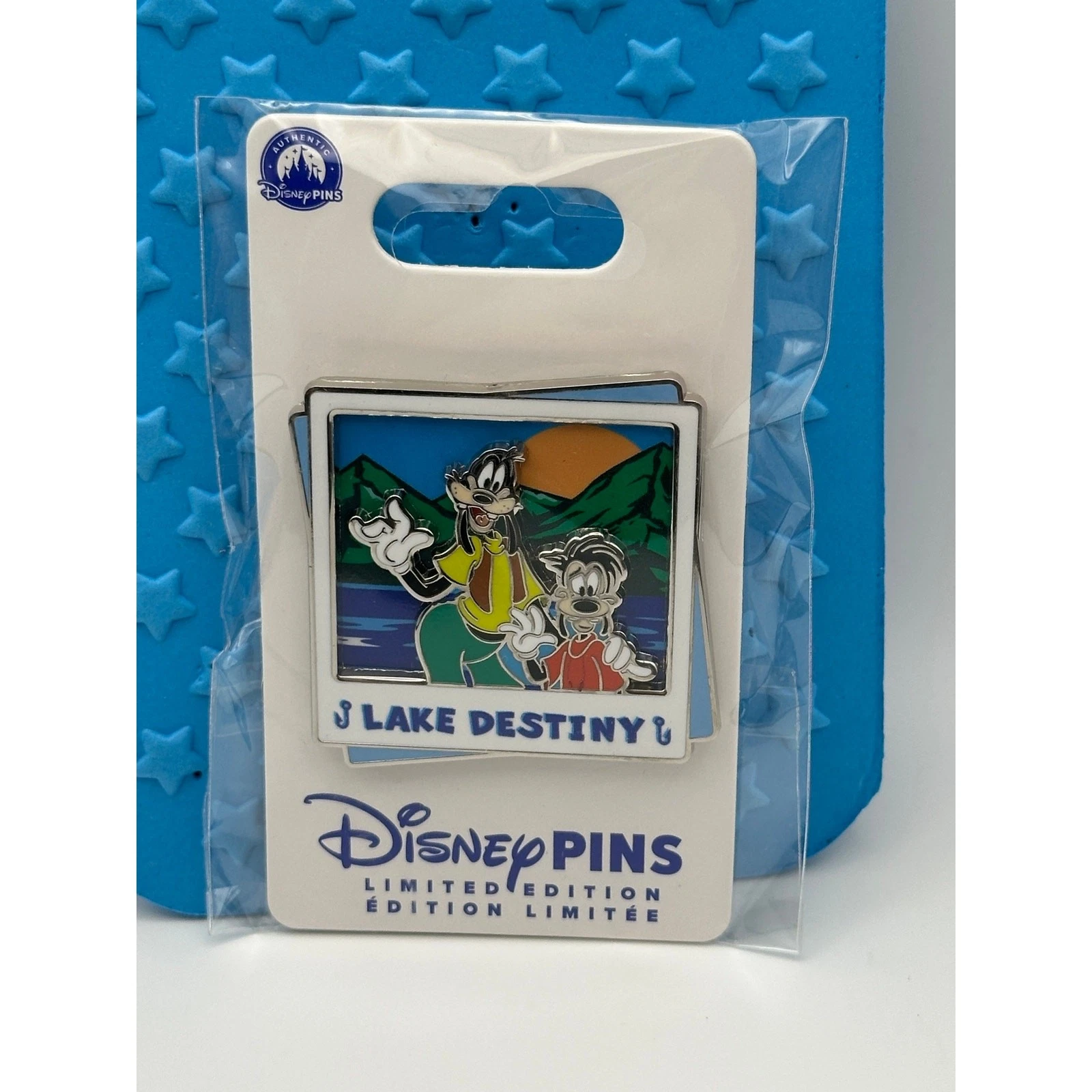 Goofy & Max Polaroid - Lake Destiny Disney Destinations 2026 Series LE 2000