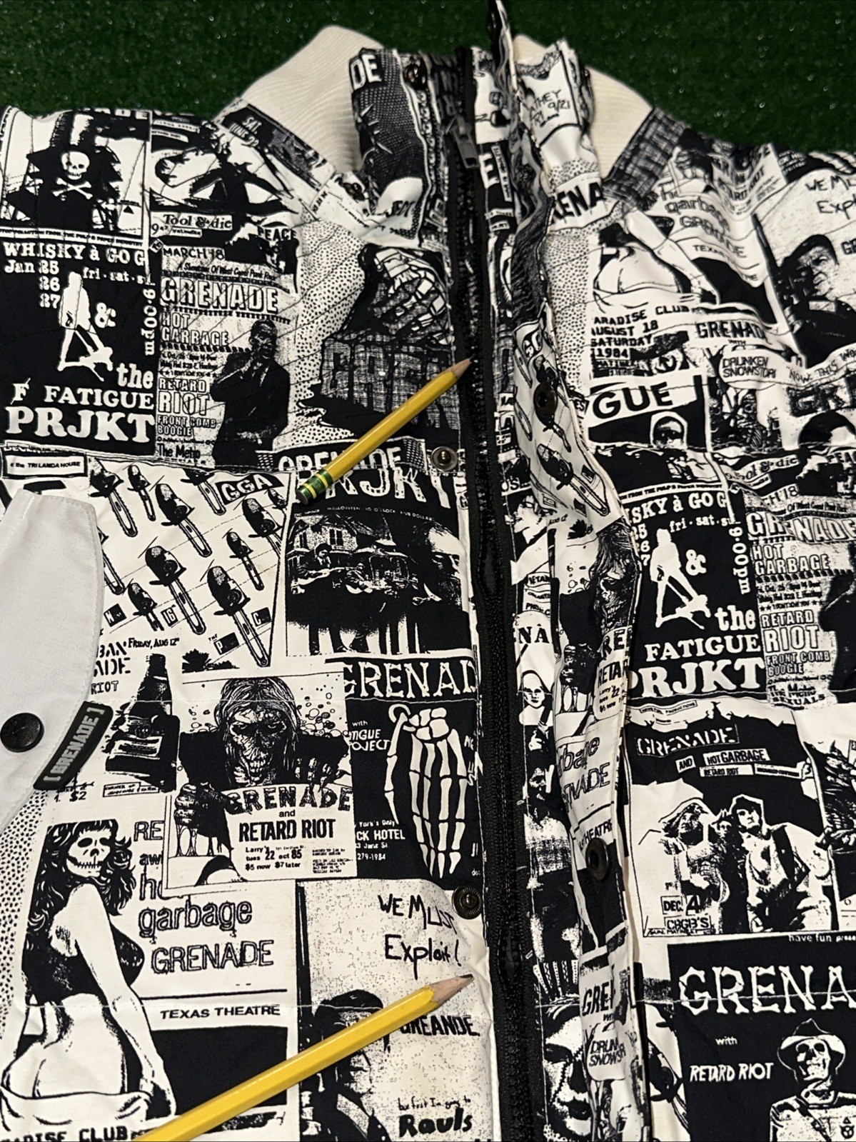 SAMPLE Grenade Fatigue Project Snowboarding Jacke… - image 13