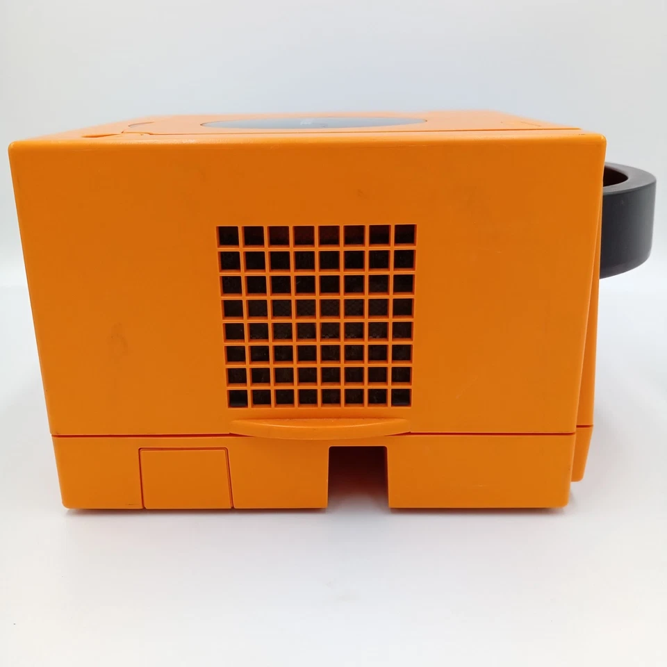 Nintendo GameCube Console Orange Powers On Wont Read Disc Authentic Japanese - Image 4 of 4