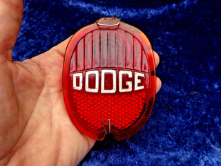 VINTAGE 1933 ORIGINAL DODGE TRUCK RED GLASS TAIL LIGHT SIGNAL LENS. NICE!