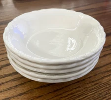 5 Vintage White Ruffle Ceramic Dessert Dipping Bowls 5" -- Nice!
