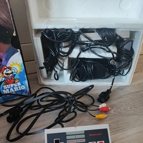 Original Nintendo NES Konsole in OVP Spielekonsole 3in1 Super Mario Bros. Tetris