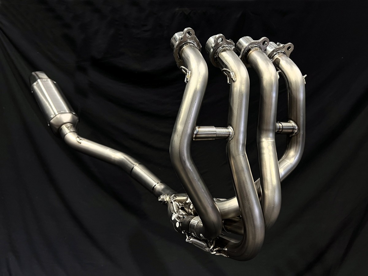 Kawasaki ZX4R-ZX4RR Side Mount Titanium Race Exhaust System 2023