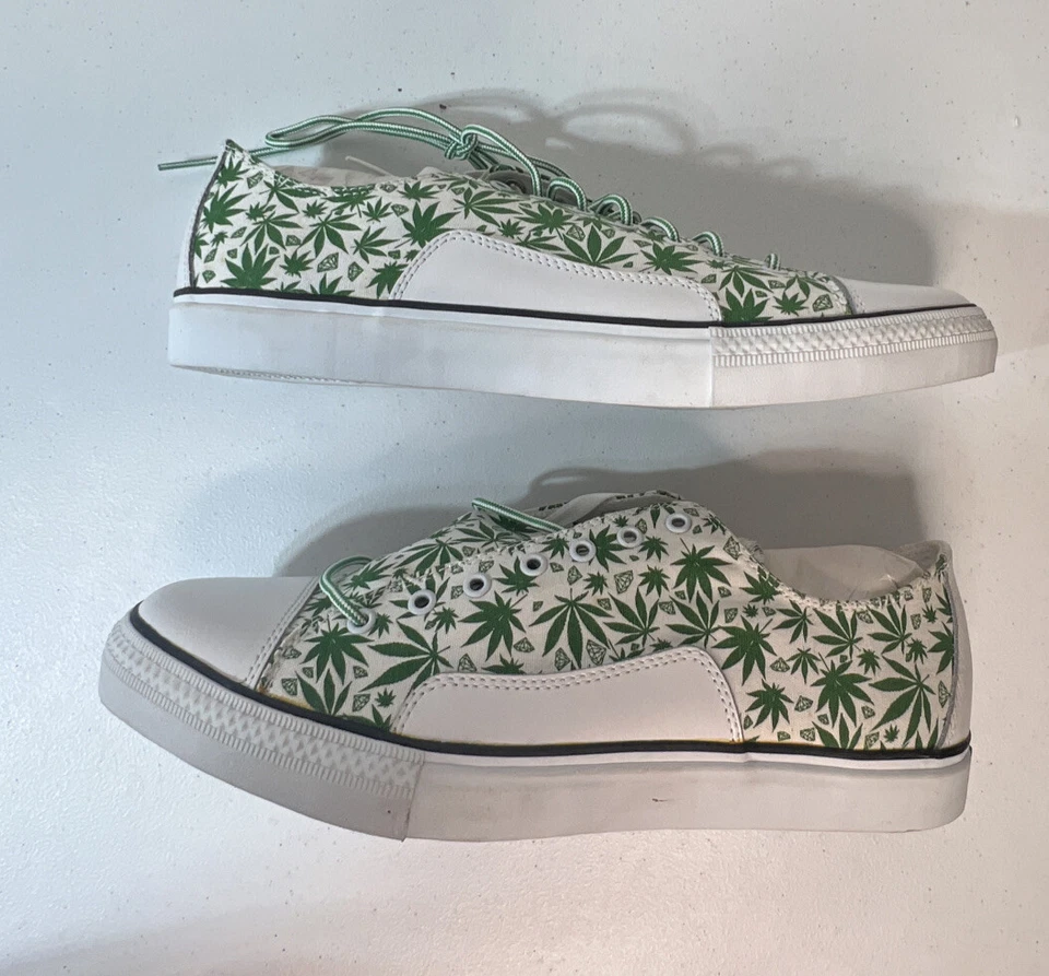 Diamond Supply x Jet Life Curren$y Low 4/20 Sneaker Limited # Made. Size 10 - Image 2 of 4