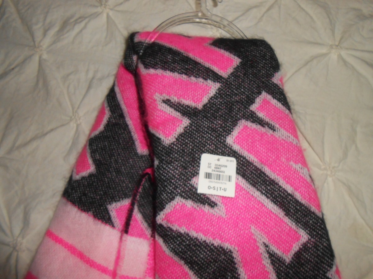 Victorias Secret PINK Black White Soft Cozy Fringe Throw Blanket