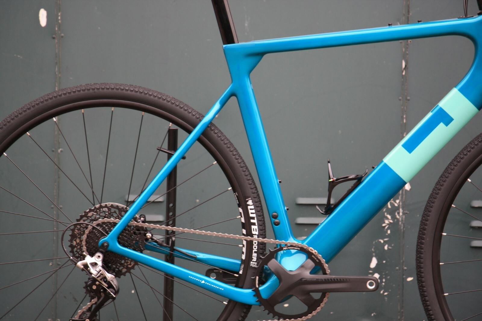 3t exploro pro rival