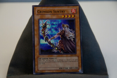 Crimson Sentry - Common - Yu-Gi-Oh! - LON-033