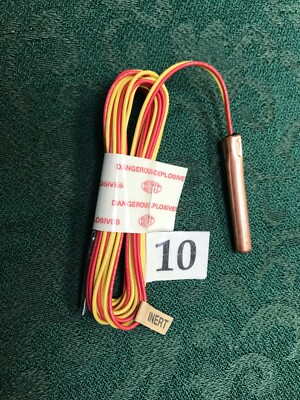 INERT DUPONT BLASTING CAP  REPLICA
