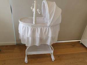 chloe bassinet