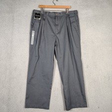 Haggar Pants Men's 40x30 Gray Pleated Front Straight Leg Comfort Fit Waist NWT