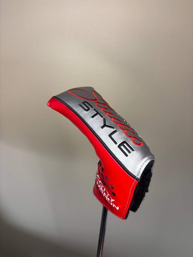 Scotty Cameron 2025 Studio Style Newport 2.5+ Putter 34″ +HC NEW - Picture 11 of 13