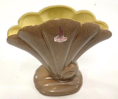 RED WING Art Deco Fan-Shaped Nautilus Shell Vase #892 Lt. Brown /Cream 7.75  MCM