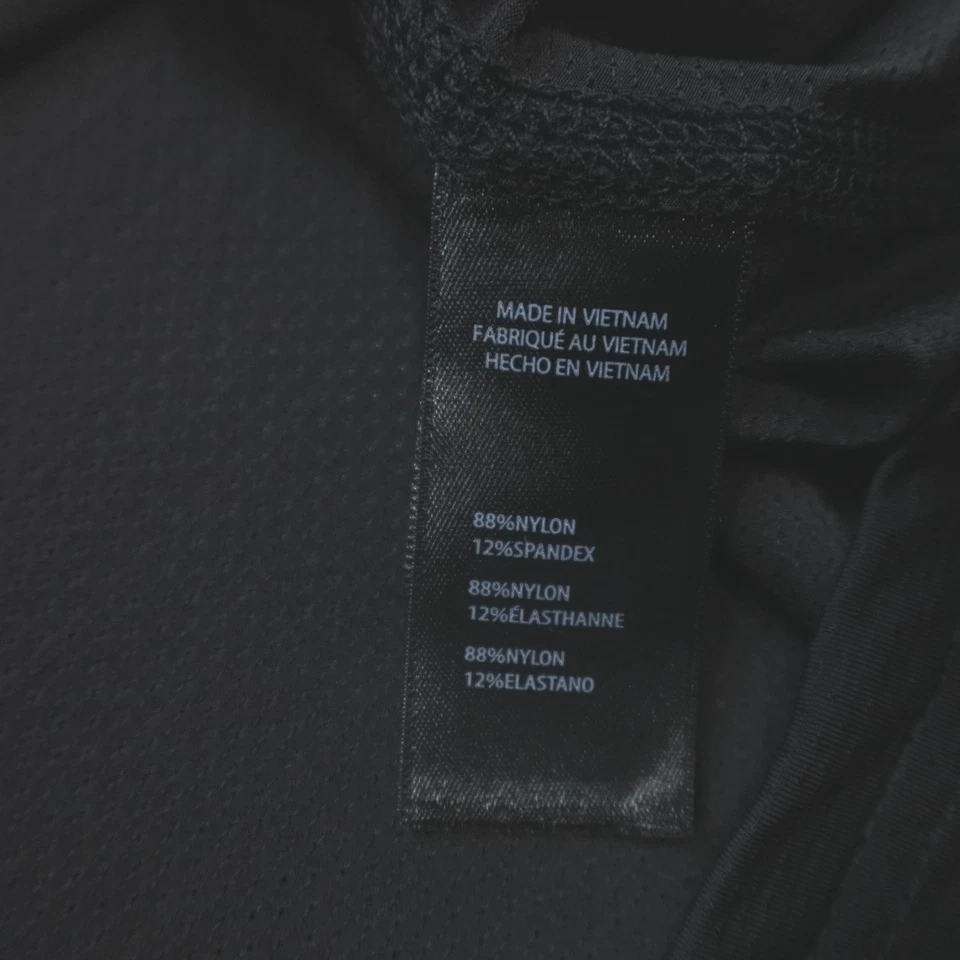 Camisa Kenneth Cole Tech SS para hombre malla sedosa elástica absorbente suave negra Foto 3 de 4