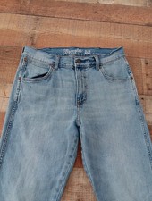 Men  s Wrangler Retro Slim Boot jean Denim Blue 32x36 2232 