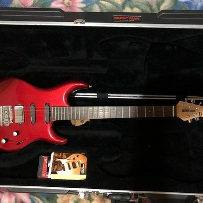 MUSICMAN LUKE radiance red 18v仕様 EMG-x Electric Guitar Ernie Ball by Music Man LUKE Radiance Red 18V