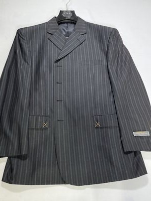 Mens Vanetti Black Striped 4 Button Wool Blend Suit Size 45R 40W NEW