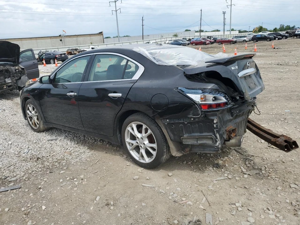 Conjunto de limpador de ar usado serve: 2012 Nissan Maxima grau A - Imagem 2 de 4