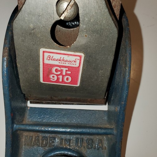 Vintage Blackhawk C557MP wood hand plane with worn silver handle, red “CT-910” label, and embossed “Made in U.S.A.” text.